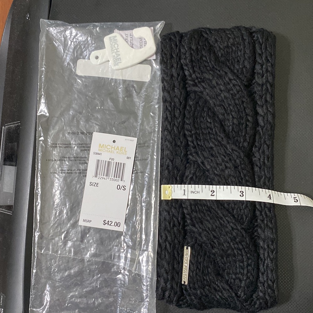 Michael Kors Cable Headband-New
